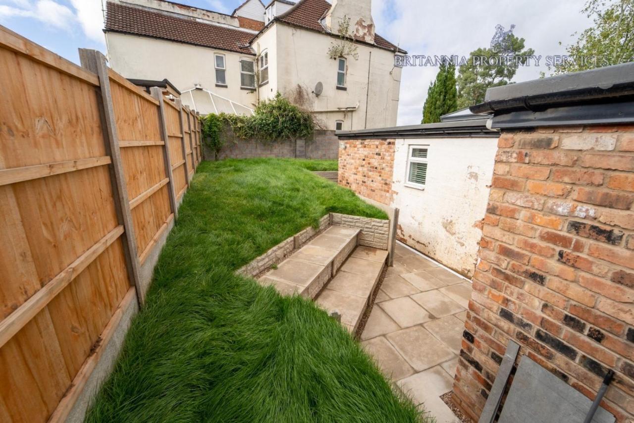 Free Parking Cosy Studios Close To City And Qe And Uob! Birmingham Buitenkant foto