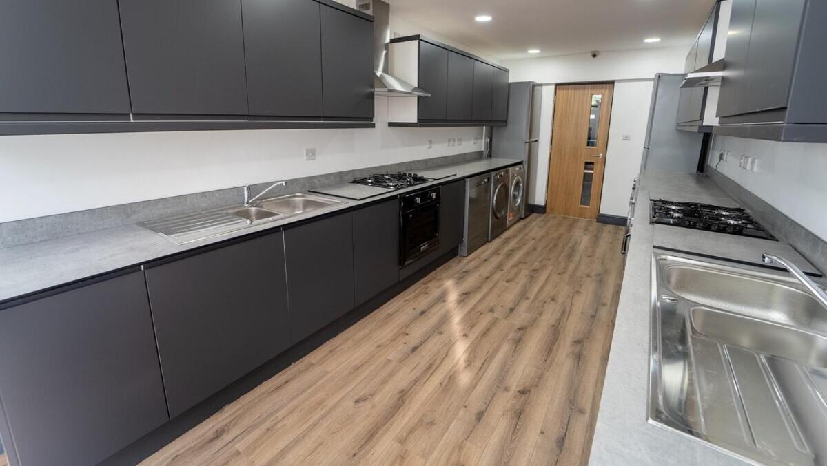 Free Parking Cosy Studios Close To City And Qe And Uob! Birmingham Buitenkant foto