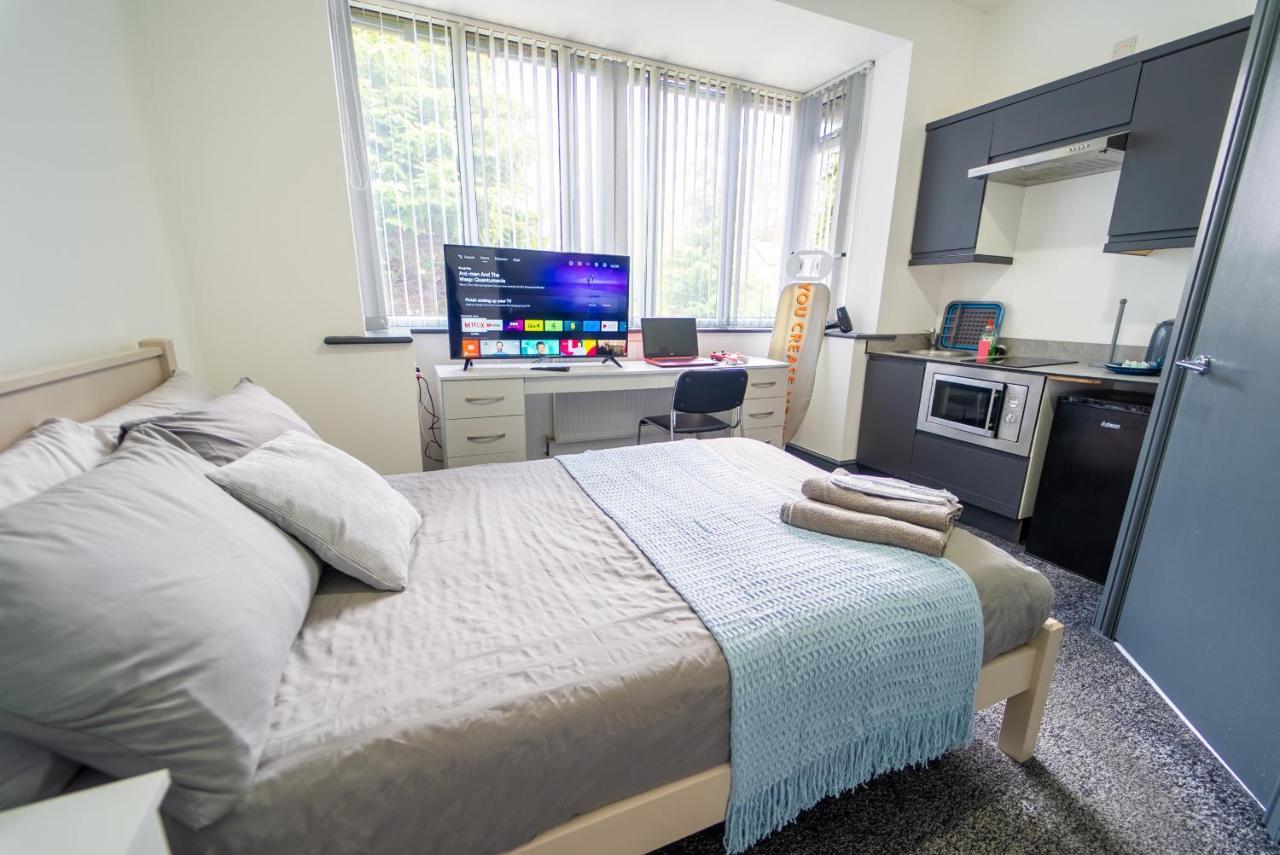 Free Parking Cosy Studios Close To City And Qe And Uob! Birmingham Kamer foto