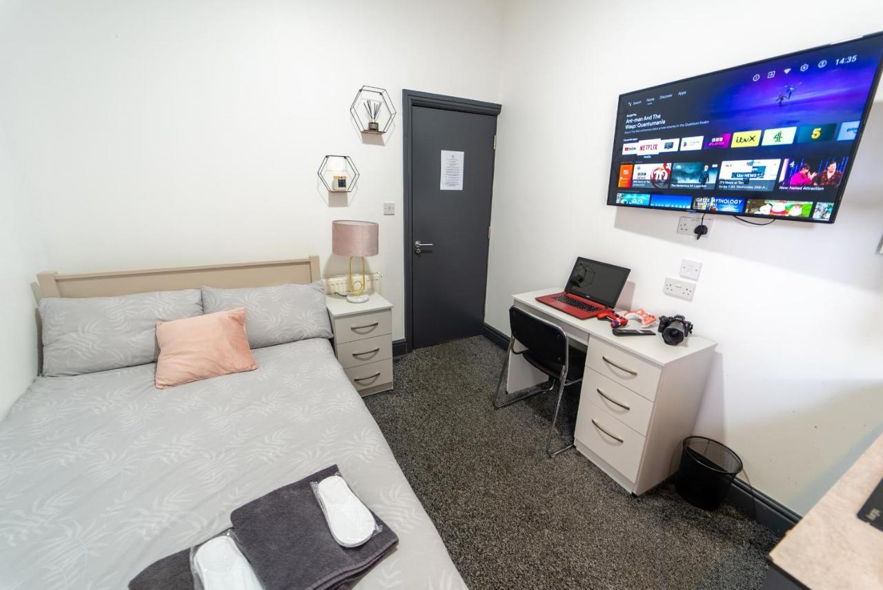 Free Parking Cosy Studios Close To City And Qe And Uob! Birmingham Kamer foto